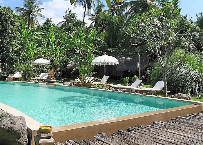 Desa Saya Eco Luxury & ホテル 4*