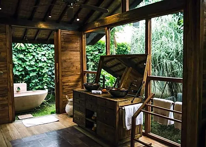 Desa Saya Eco Luxury & ホテル バリ島